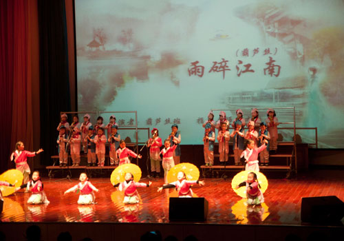 南通小太陽(yáng)幼兒園學(xué)生參加文藝匯演 南通小太陽(yáng)幼兒園學(xué)生參加文藝匯演
