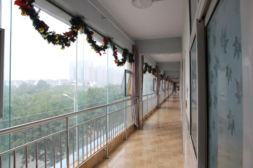 洛陽歡樂教育中心內(nèi)景 洛陽歡樂教育中心內(nèi)景
