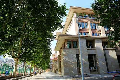 鄭州市第二中學(xué)校園風(fēng)景
