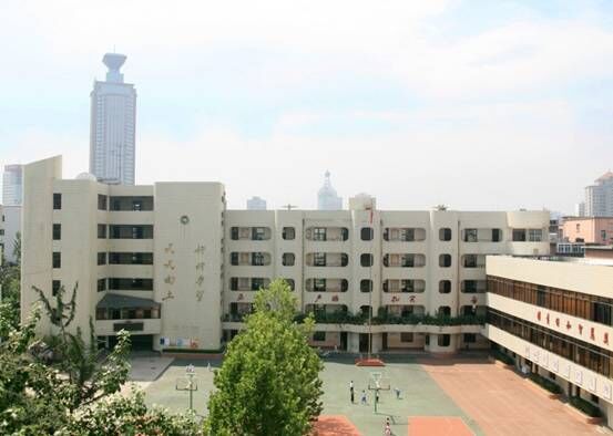 山東省濟南市經(jīng)五路小學