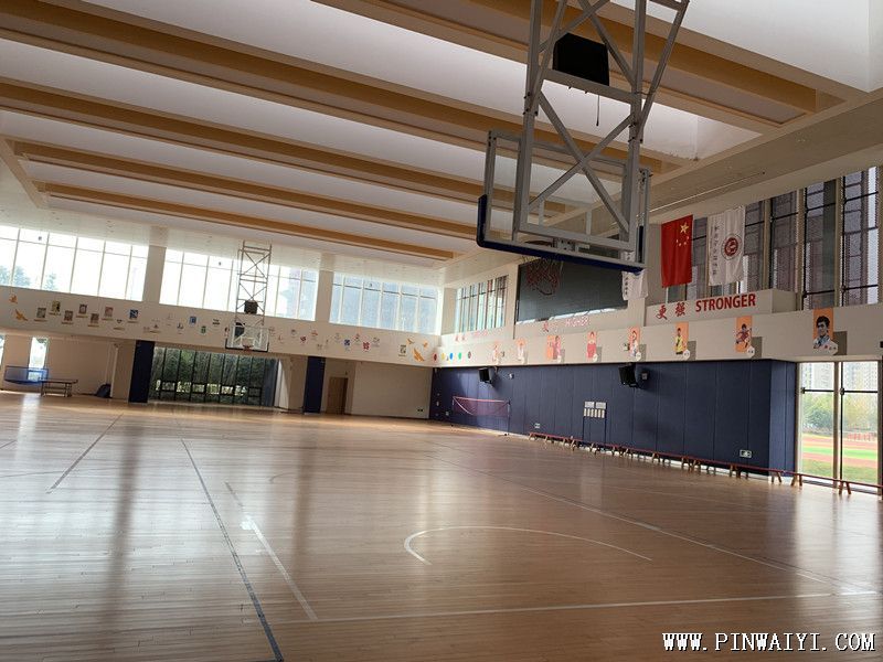 室內(nèi)籃球.jpg 室內(nèi)籃球.jpg