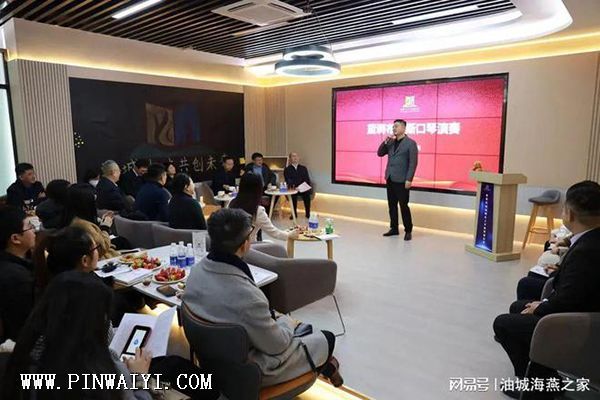 下載 (1).jpg
