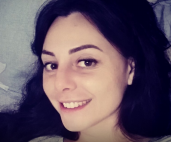 塞爾維亞女外教求職