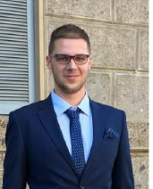 塞爾維亞本科外教的照片