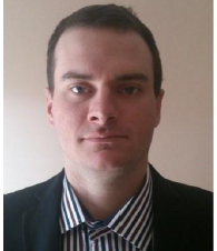 塞爾維亞本科外教的照片