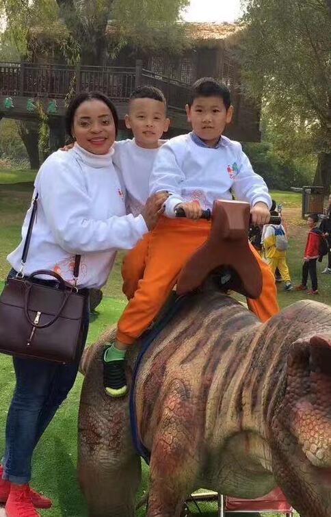 喀麥隆本科外教的照片