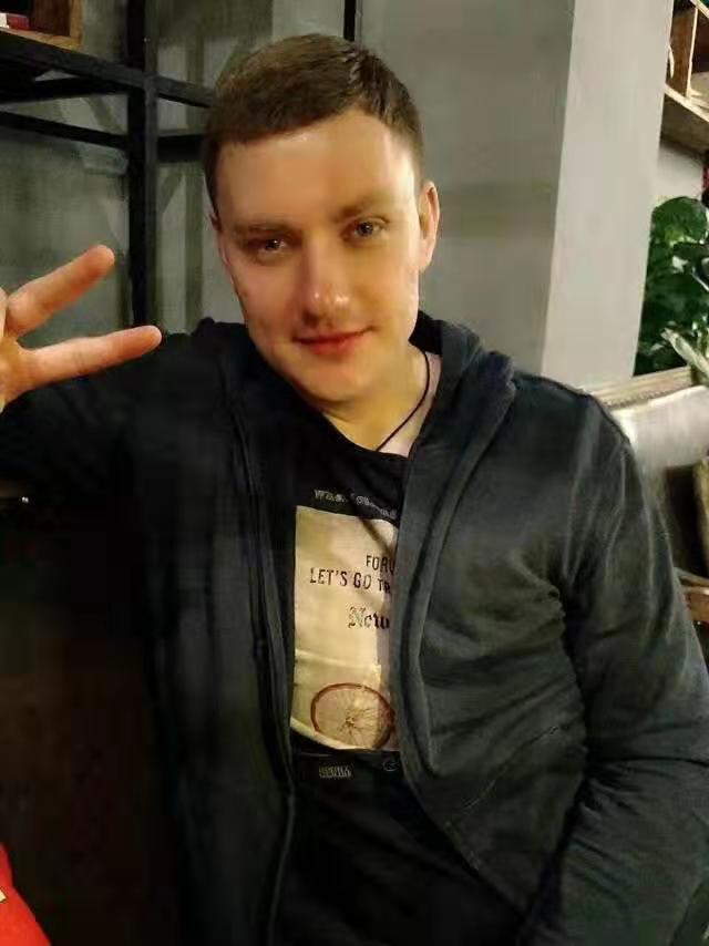 烏克蘭本科外教的照片