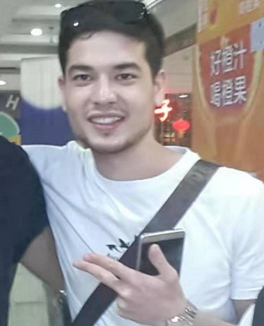 俄羅斯碩士外教的照片