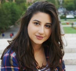 亞美尼亞本科外教的照片