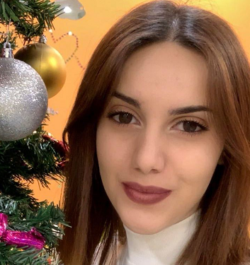 亞美尼亞本科外教的照片