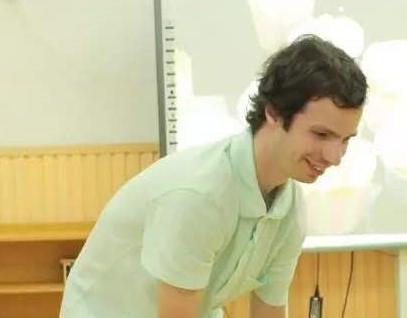 捷克碩士外教的照片