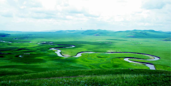 愛(ài)貝國(guó)際少兒英語(yǔ)呼倫貝爾中心城市周邊草原風(fēng)景
