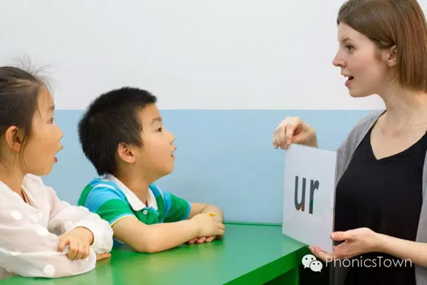 上海初優(yōu)Phonics Town外教教學(xué)